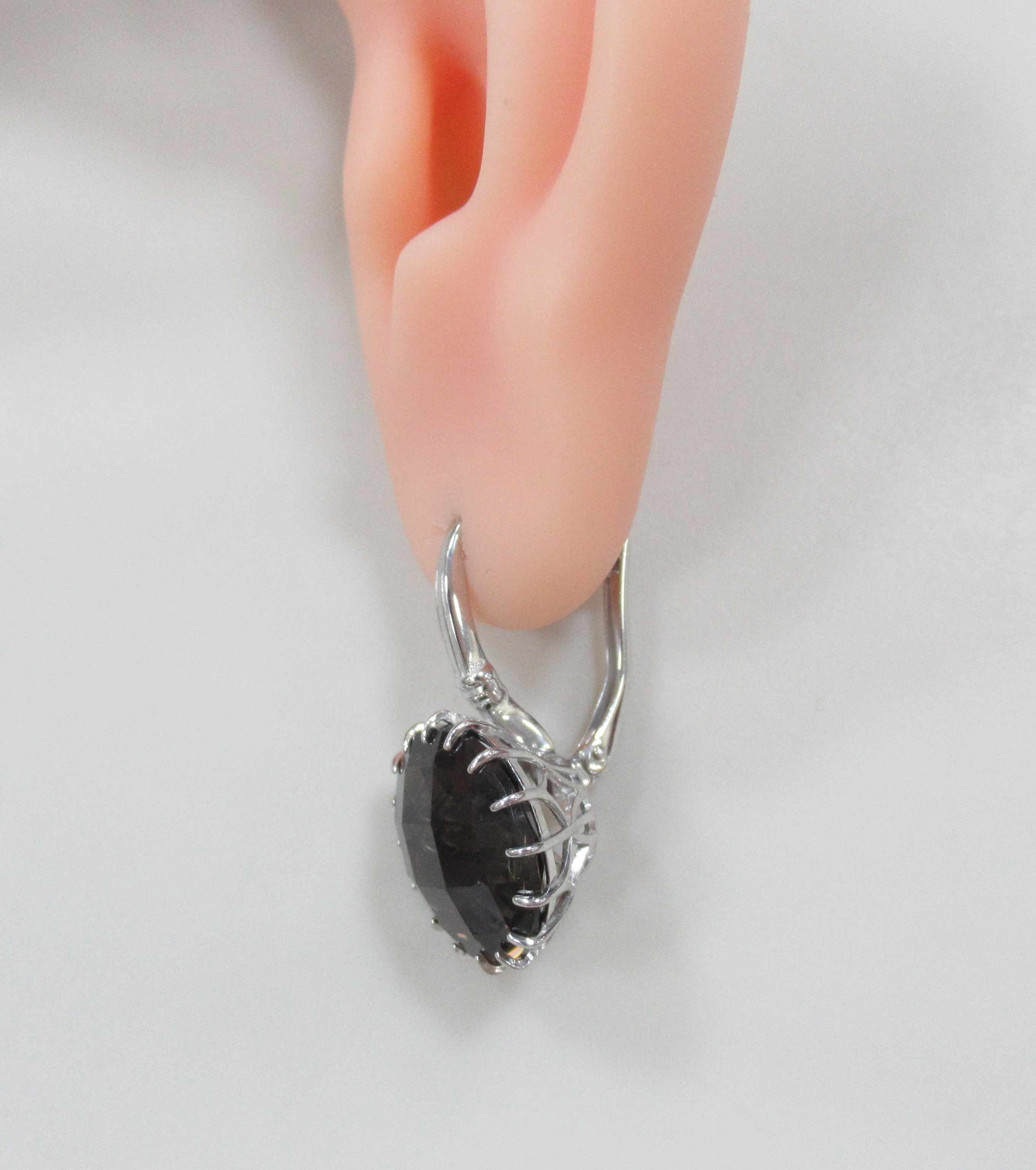 Серебряные серьги с раухтопазами